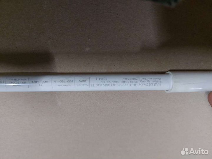 Лампа Phillips ledtube