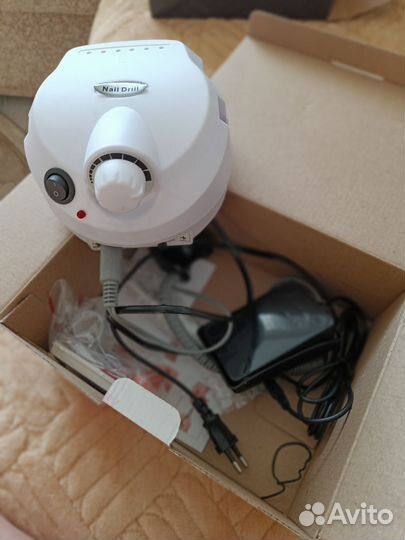 Прибор для чистки ногтей