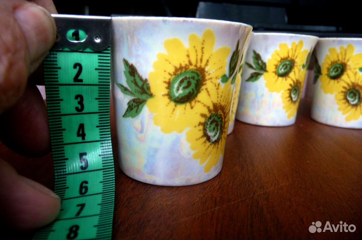 Стопки. Подсолнухи, фарфор, покрыты перламутром