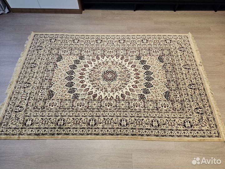 Индийский ковер