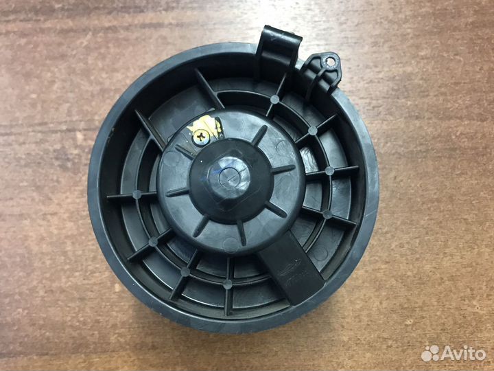 Вентилятор отопителя Nissan X-Trail T32,Qashka J11