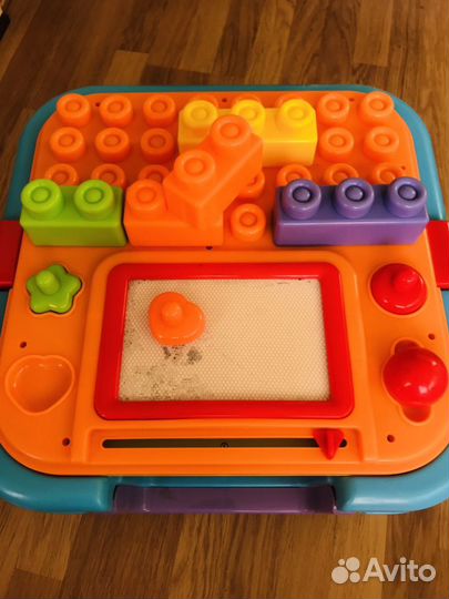 Развивающий стол