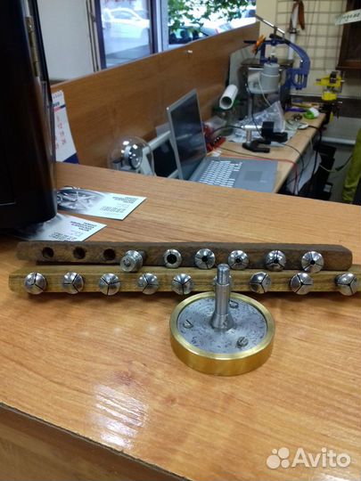 Цанги для харьковского токарного станка 70г