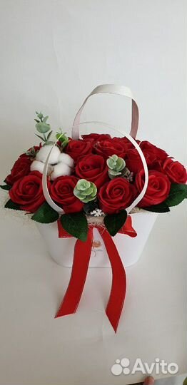 Цветы розы которые не вянут. тюльпаны на 8 марта