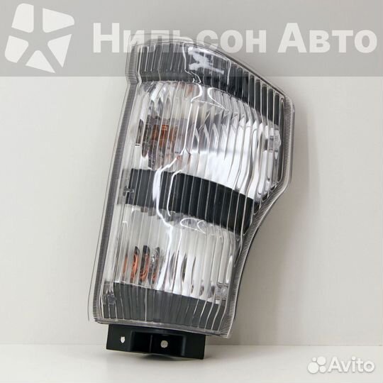 Габарит isuzu ELF с 2003 г, правый, SAT