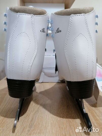 Фигурные коньки Nordway (новые)