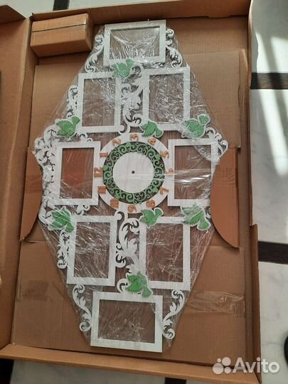 Часы с рамками для фото