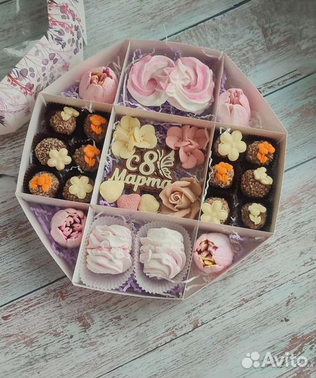 Конфеты, зефир ручной работы подарок на 8 марта