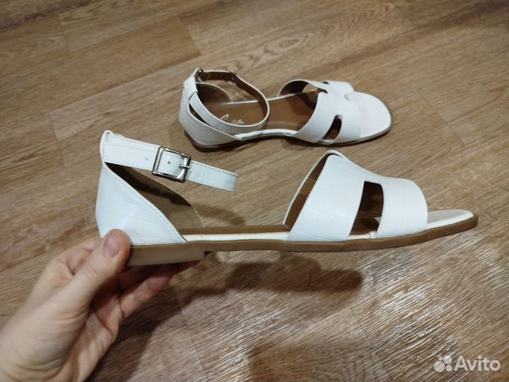 Сандалии