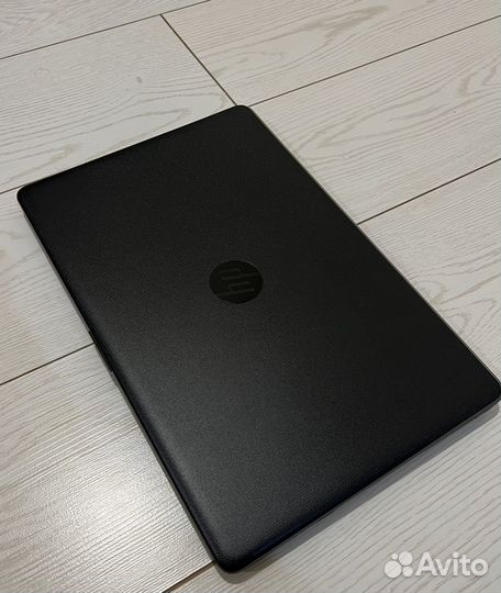 Ноутбук HP 15-bw039ur