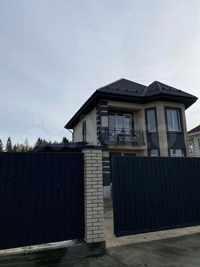 Дом 185 м² на участке 7,5 сот.