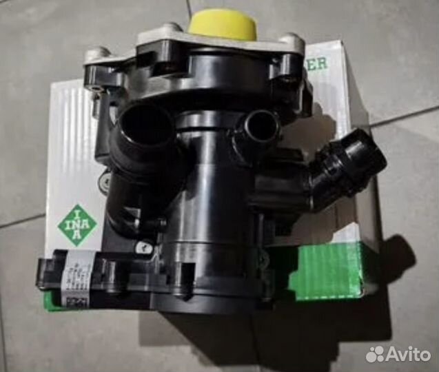 538036010 Помпа термостат ауди шкода 06L121111H