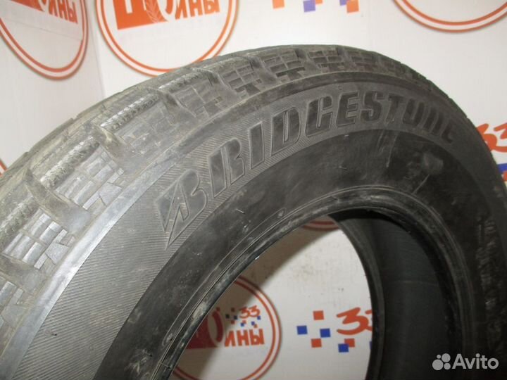 Bridgestone Blizzak Revo GZ 215/65 R16