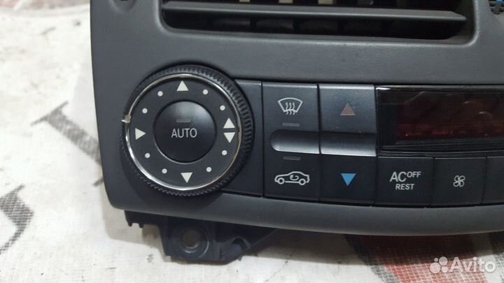 Блок управления климат контролем на Mercedes W211