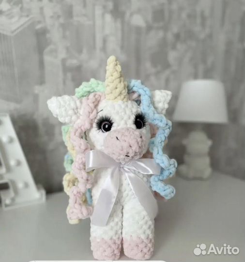 Вязаная игрушка Единорожка