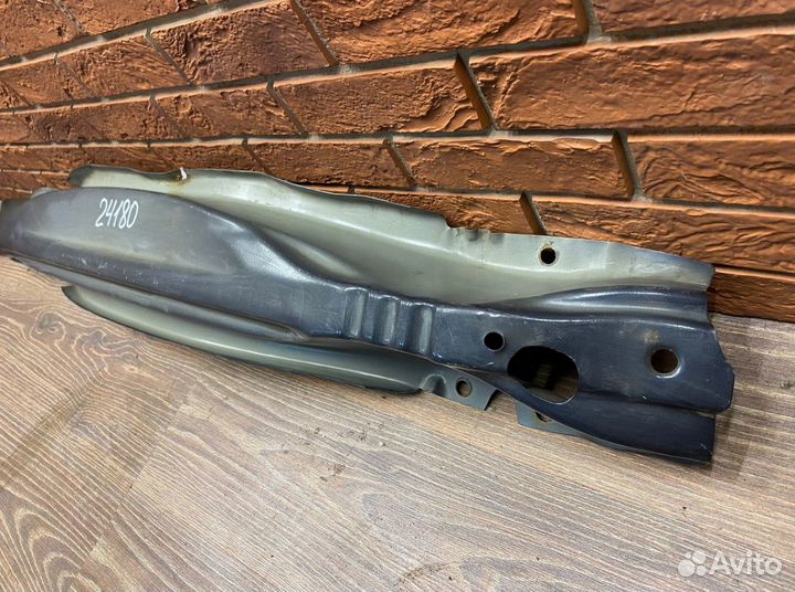 Усилитель заднего бампера Volvo XC60 2008-2017