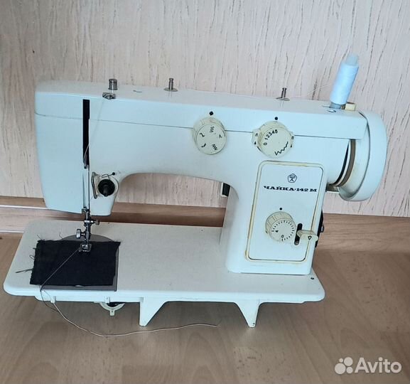 Швейная машинка электрическая