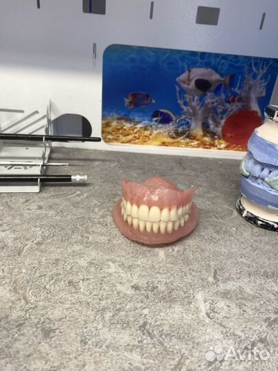 Срочный ремонт зубных протезов В Москве