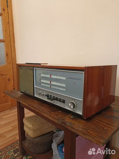 Магнитола Рекорд 301