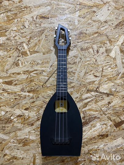 Укулеле сопрано BumbleBee