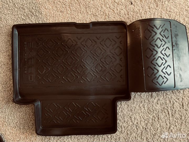 Коврики резиновые на exeed VX