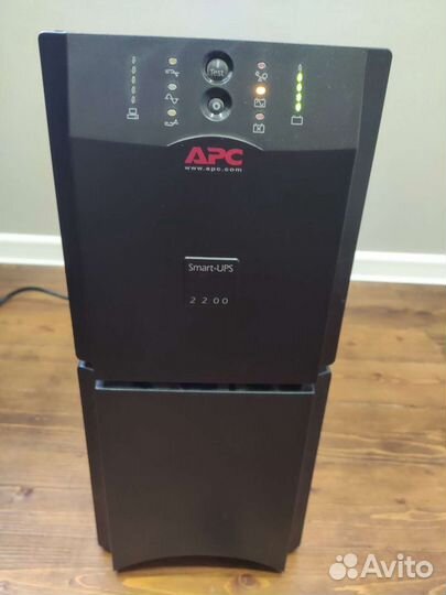 Ибп APC smart-ups 2200