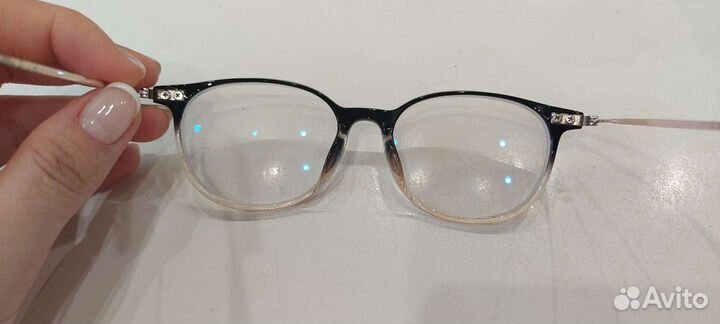 Очки диоптрия -2