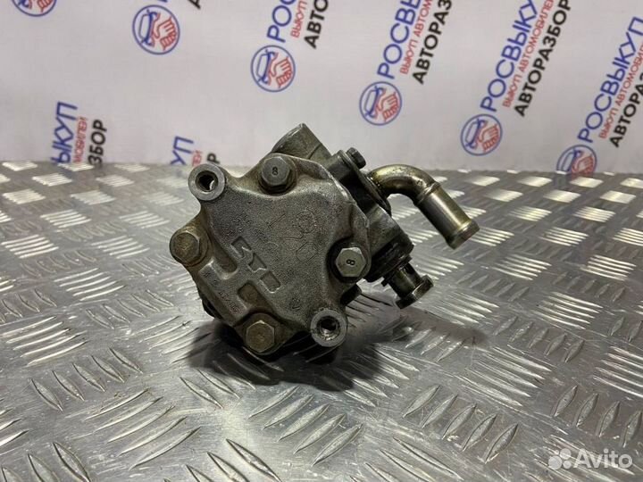 Насос гур Volkswagen Touareg 7L