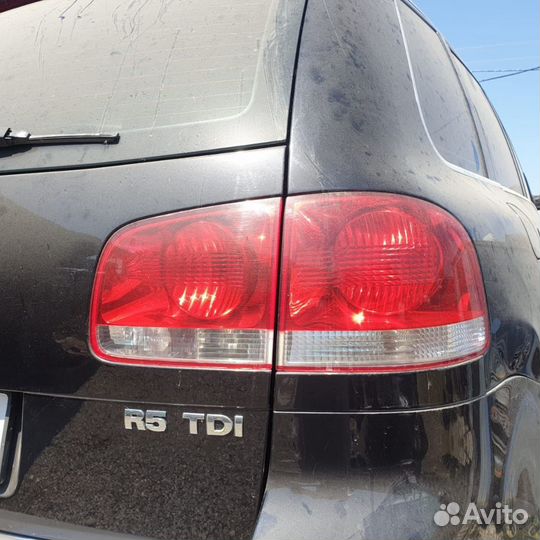 Фонарь задний Фольксваген Туарег 2004 правый