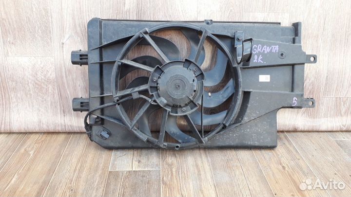 Диффузор с вентилятором LADA Granta 2018