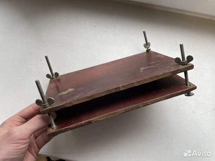 Струбцина для сжима книг СССР