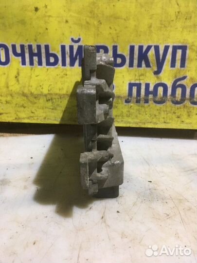 Блок управления двс Renault Sandero