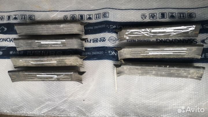 Накладка порога внутренняя, задняя правая Ssangyon