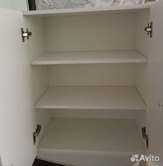 Шкафчик навесной