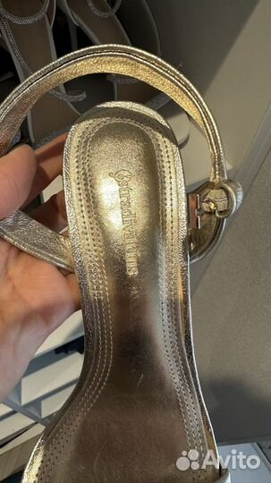 Босоножки stradivarius