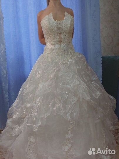 Свадебное платье бу 42
