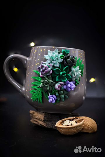 Кружка с декором из полимерной глины