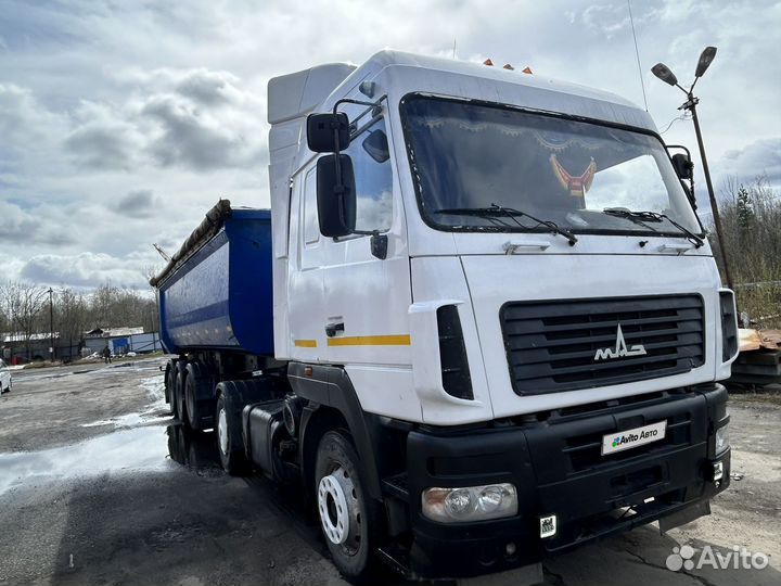 МАЗ 544018-1320-031 с полуприцепом, 2011