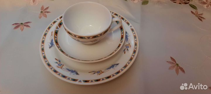 Абсолютно новая Кофейная пара и блюдце набором
