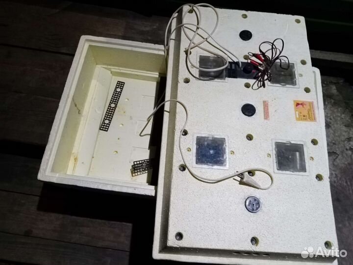 Инкубатор для яиц бу