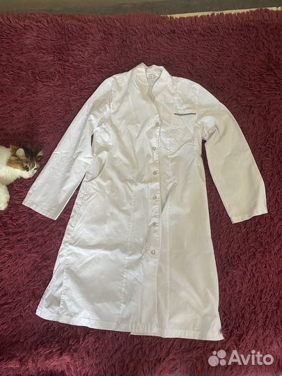 Хирургический костюм, халат