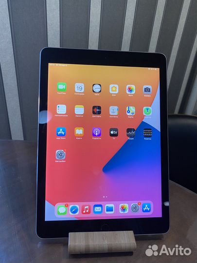 iPad pro 9.7 128 гб