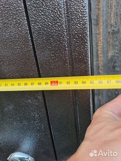 Дверь входная металлическая