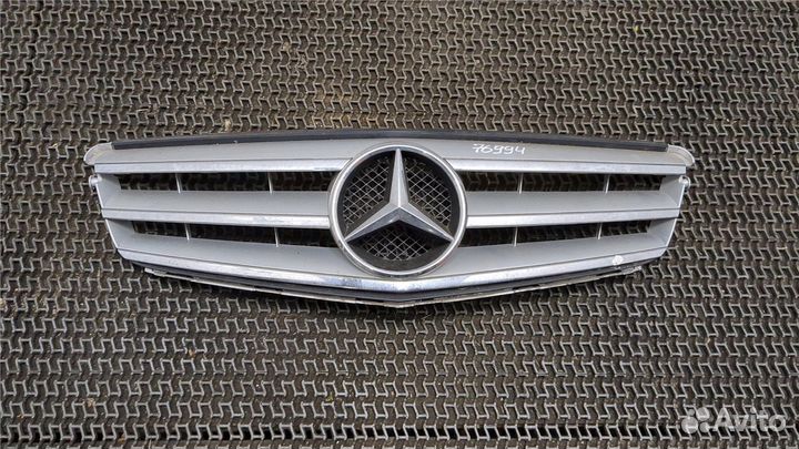 Решетка радиатора Mercedes C W204, 2008