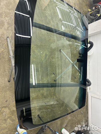 Стекло лобовое