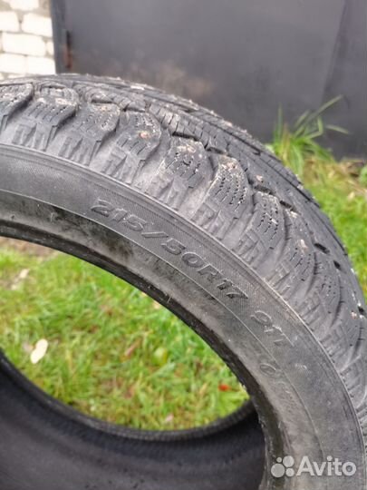 Hankook Winter I'Pike 215/50 R17