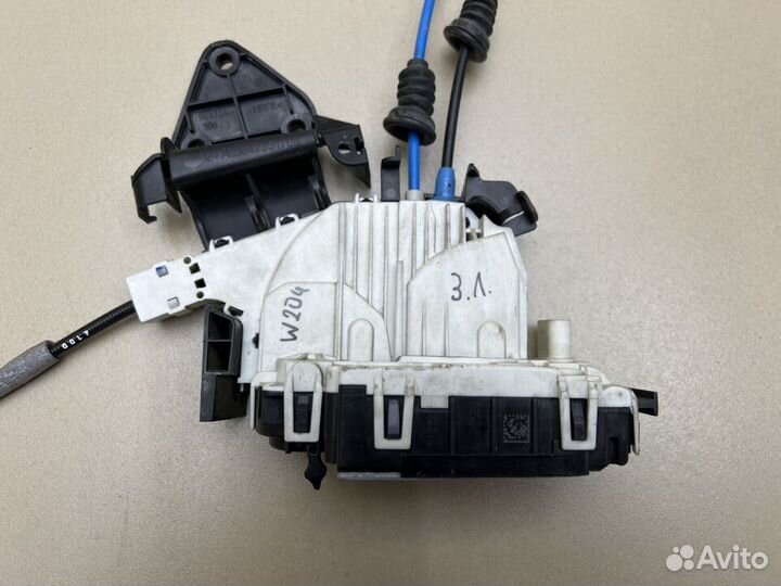 Замки дверей Mercedes C-class W204