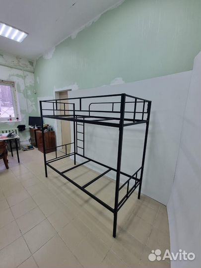 Устойчивая двухярусная кровать