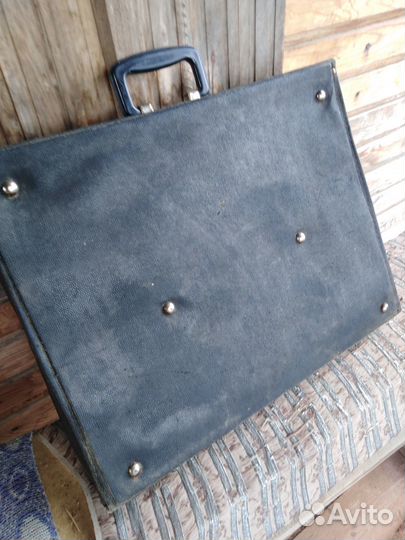 Старинный портфель