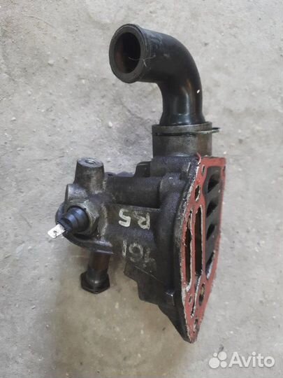 Кронштейн маслянного фильтра Volkswagen Audi